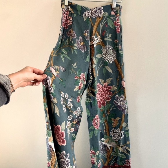 H&M GB&J BAKER - FLORAL PANTS - size s/4 Selling because size doesnt fit me - Picture 1 of 4